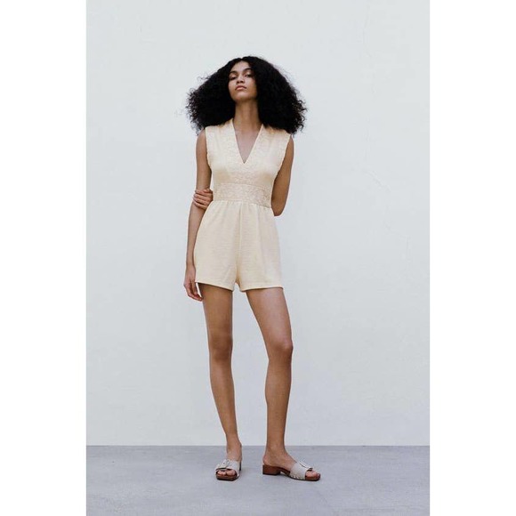 Zara Pants - Zara Guipure Jumpsuit Size Small Ivory Cream Lace Romper Blogger Favorite